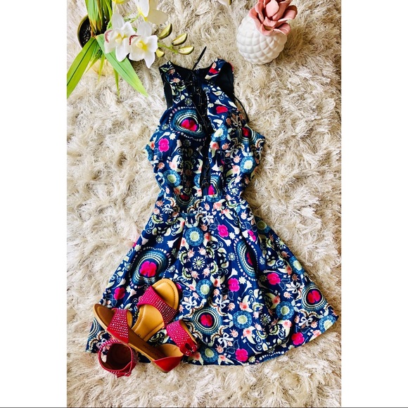 Dresses & Skirts - Floral Dress